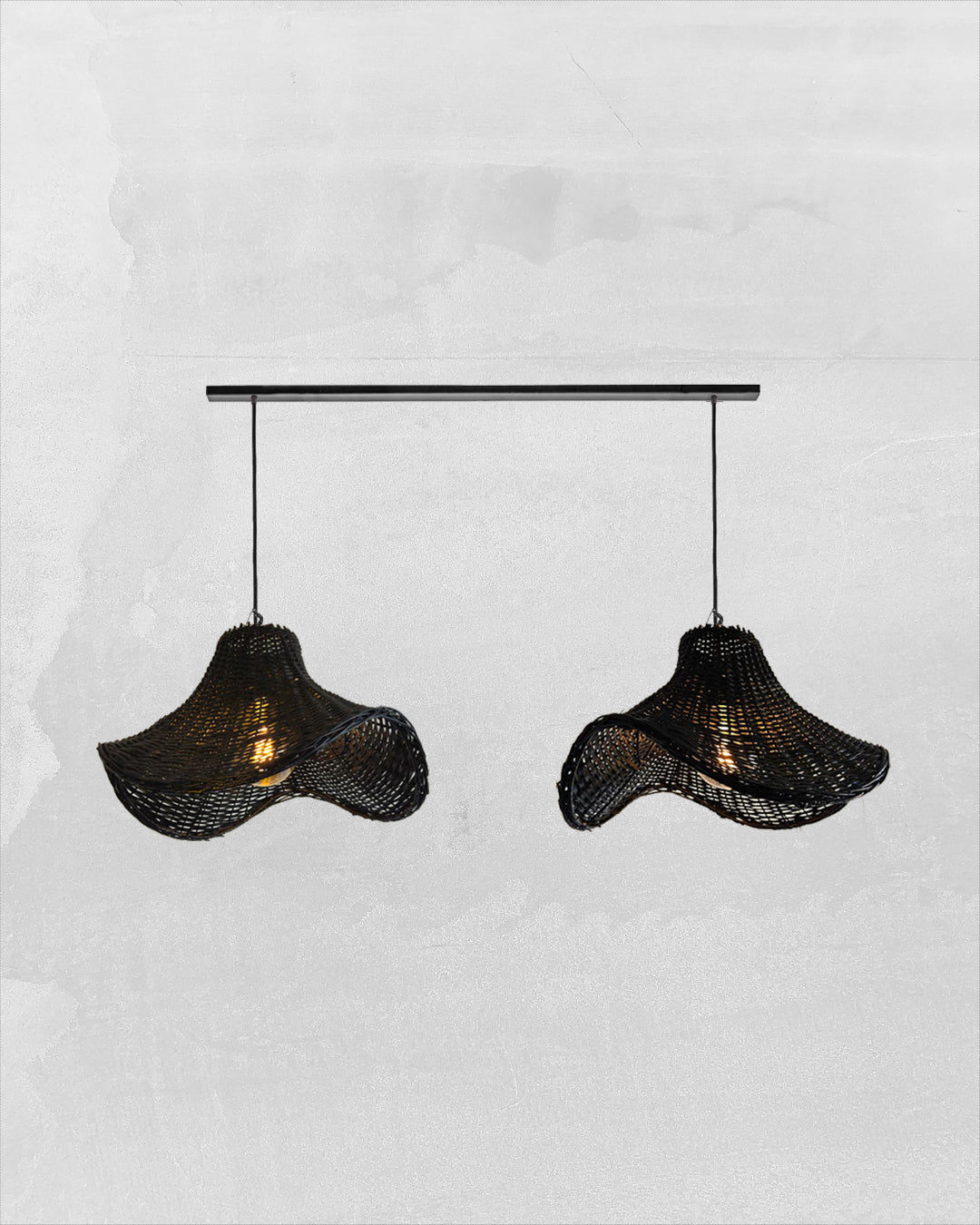 Lámpara Colgante Dúo Mantarrayas en Barra