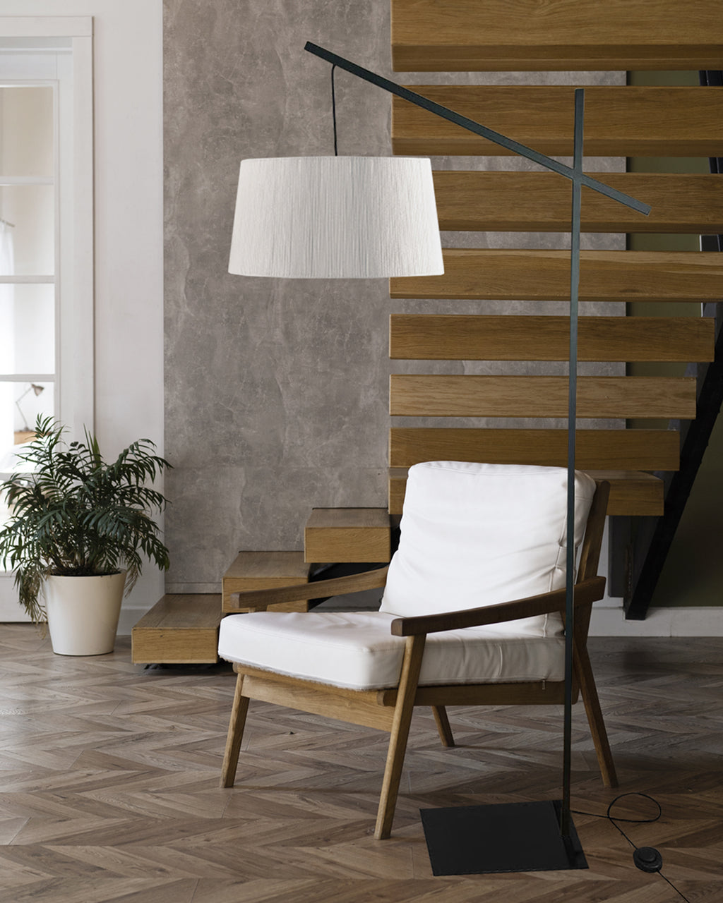 Lámpara de Pie Cruceta Cónica Chic